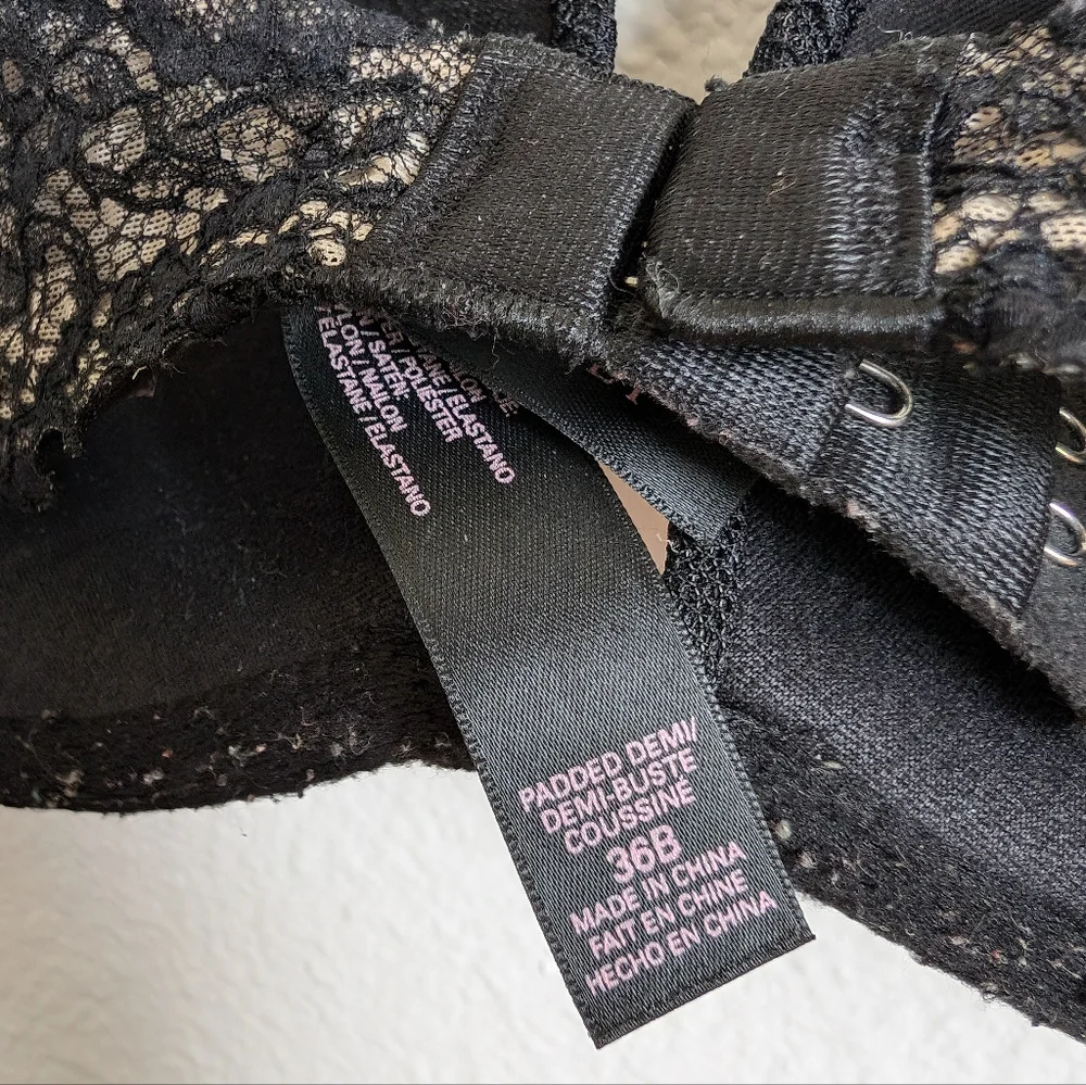 Victoria's Secret black lacy padded demi bra - Picture 3 of 3